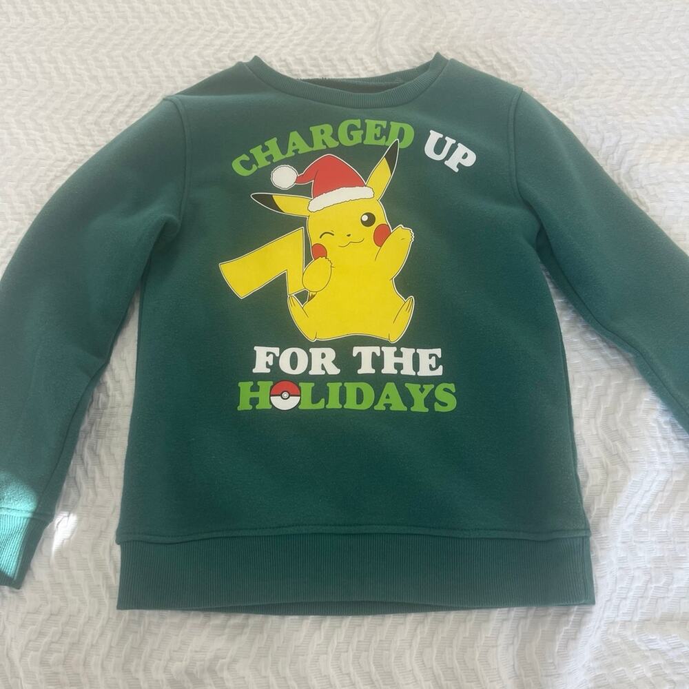 Pokémon Christmas Pikachu sweatshirt size small